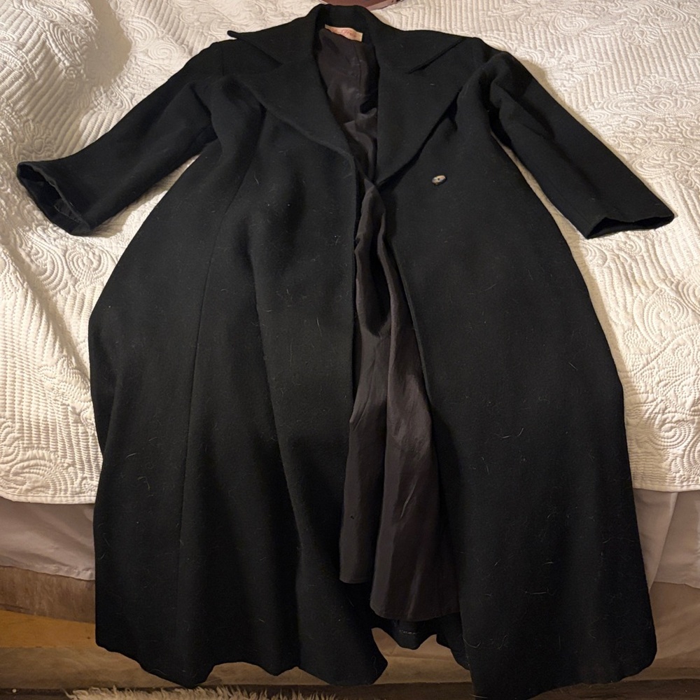 Elegant Black Long Coat